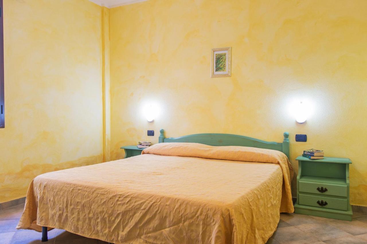 Residenza Gli Ontani Hotel Orosei Exterior photo
