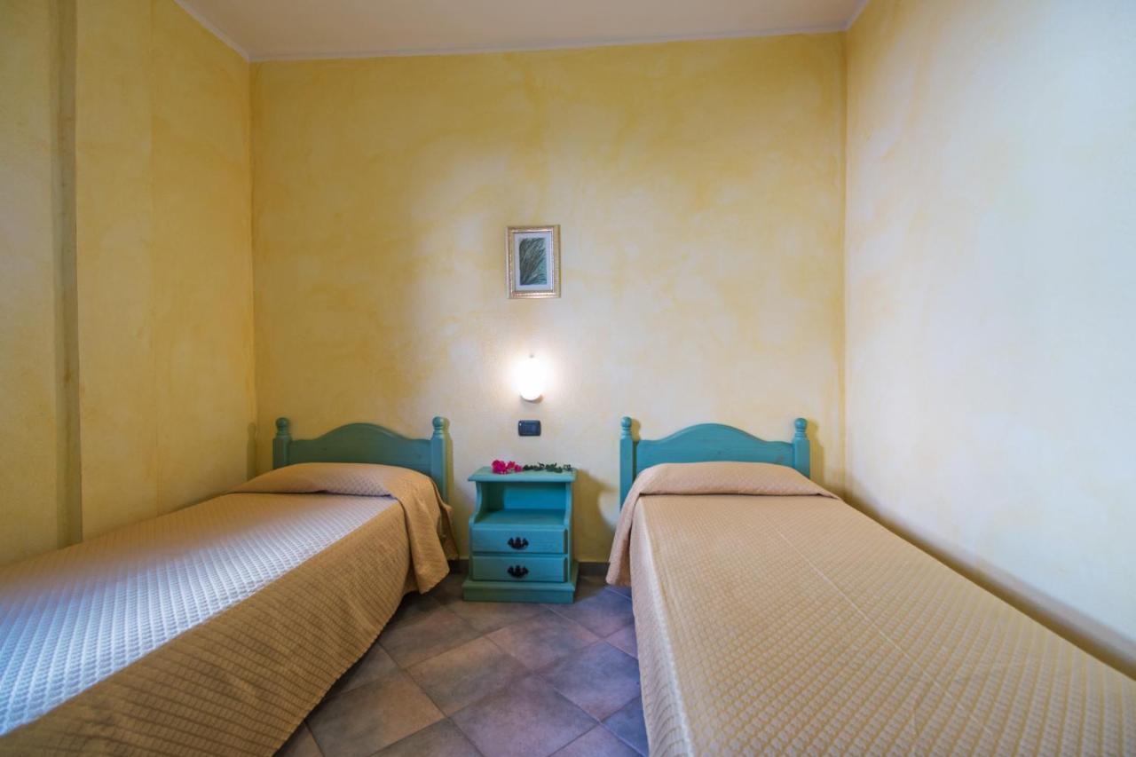 Residenza Gli Ontani Hotel Orosei Exterior photo