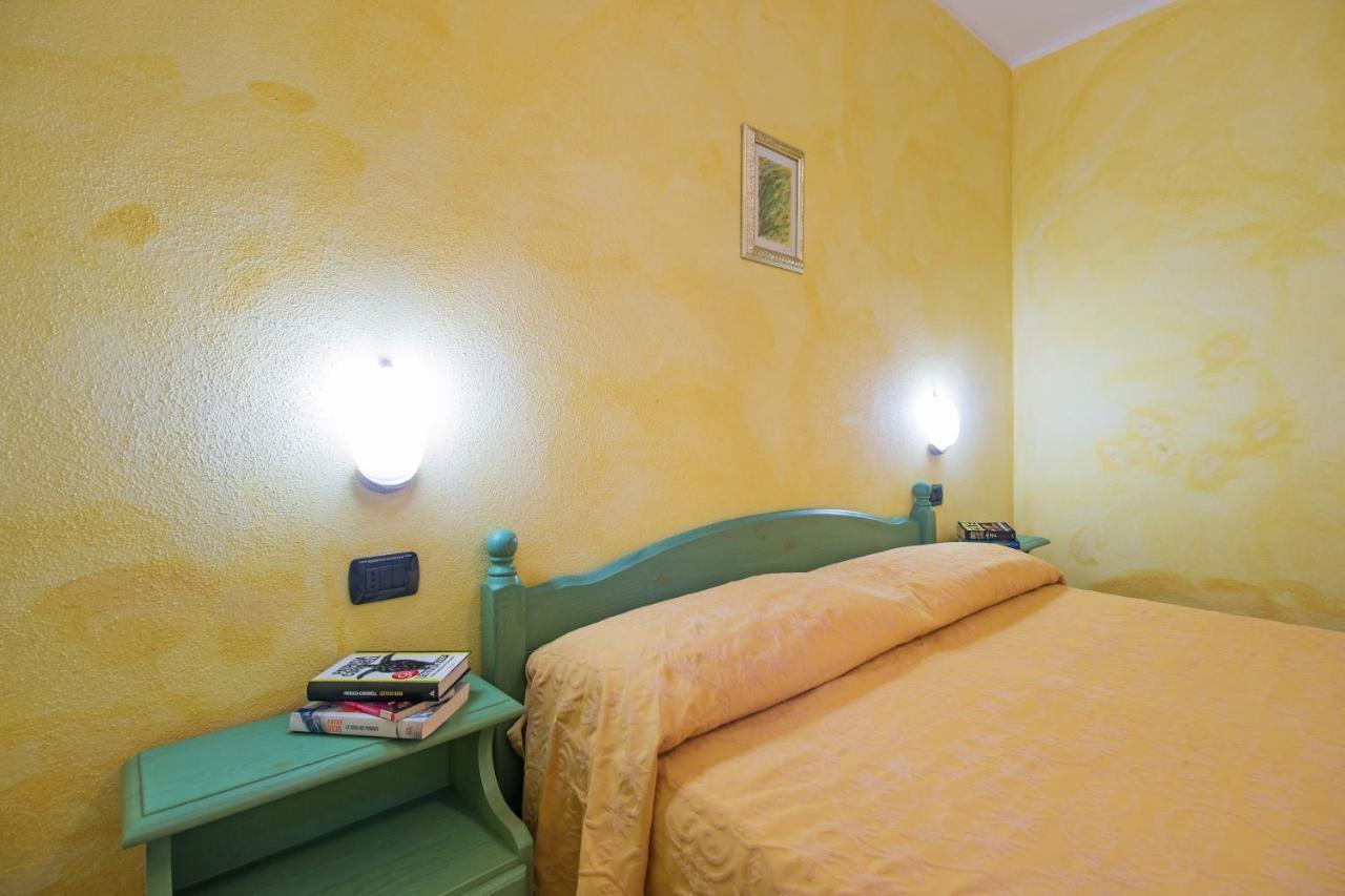 Residenza Gli Ontani Hotel Orosei Exterior photo
